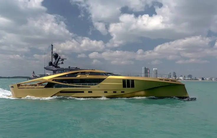 History Supreme Yacht