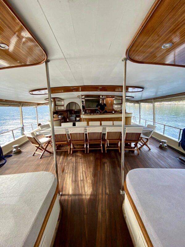 32 Metre 16 Kişi Marmaris Kiralık Delux Gulet-7 32 Metre 12 Kişi Marmaris Kiralık Delux Gulet