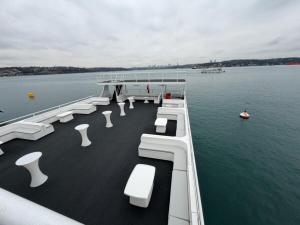 36 metre 200 kişi kiralık davet gemisi-3 İstanbul Boğazında 200 Kişi Kiralık Davet Gemisi