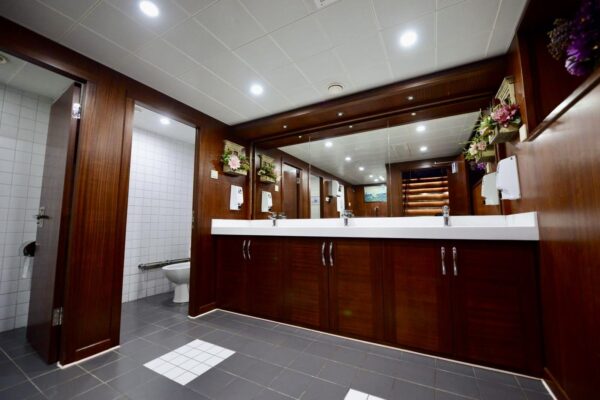 46-metre-400-kisi-kiralik-davet-gemisi-Istanbul-22 İstanbul Boğazında 400 Kişi Kiralık Lüks Davet Gemisi