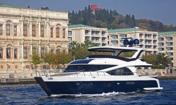 23 metre 20 kişi İstanbul Yat Kiralama-6 23 metre 20 kişi İstanbul Delux Yat Kiralama