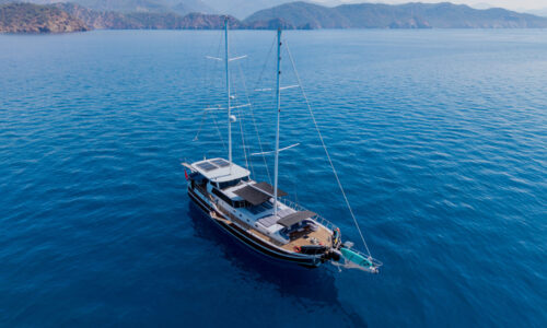 24 mt 12 kişi kiralık gulet Göcek