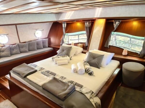 27 Metre 12 Kişi Kiralık Gulet Fethiye