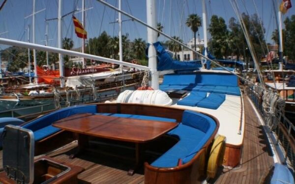 27 Metre 14 Kişi Bodrum Kiralık Gulet