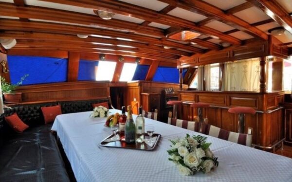 27 Metre 14 Kişi Bodrum Kiralık Gulet