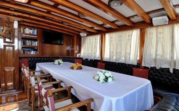 27 Metre 14 Kişi Bodrum Kiralık Gulet