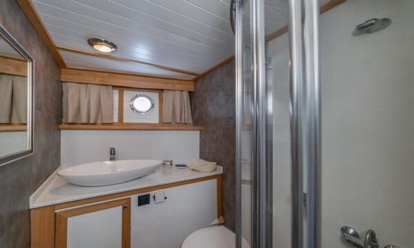 28 Metre 12 Kişi Göcek Kiralık Gulet