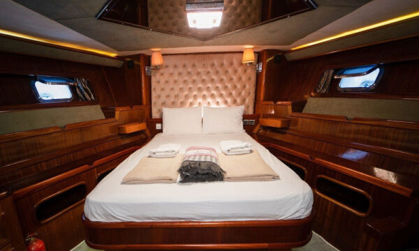 28 Metre 12 Kişi Kiralık Gulet Göcek