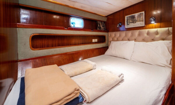28 Metre 12 Kişi Kiralık Gulet Göcek