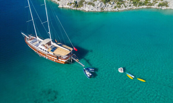 30 Metre 12 Kişi Kiralık Gulet Marmaris