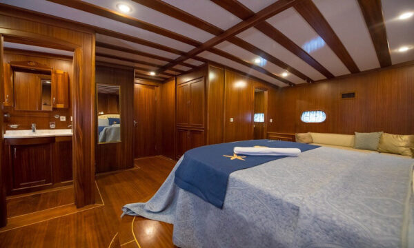 30 Metre 12 Kişi Kiralık Gulet Marmaris