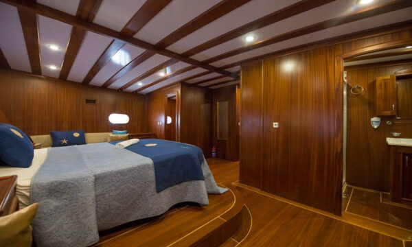 30 Metre 12 Kişi Kiralık Gulet Marmaris