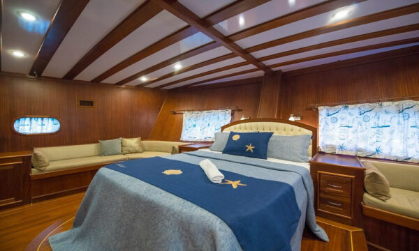 30 Metre 12 Kişi Kiralık Gulet Marmaris