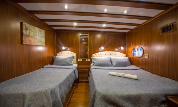 30 Metre 12 Kişi Kiralık Gulet Marmaris