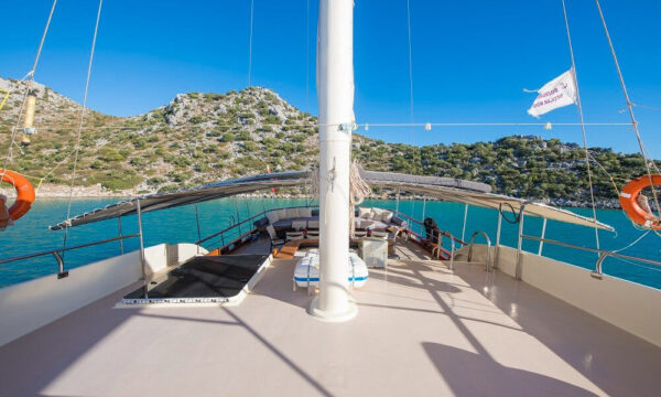 30 Metre 12 Kişi Kiralık Gulet Marmaris