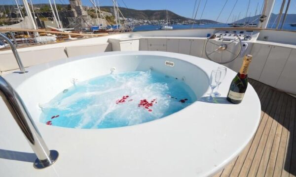 30 Meter 6 Cabin Gulet for Rent in Bodrum