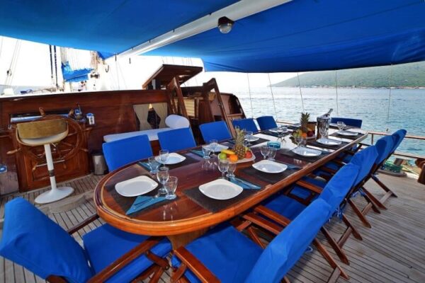 30 Meter, 6 Cabin Gulet for Rent in Bodrum