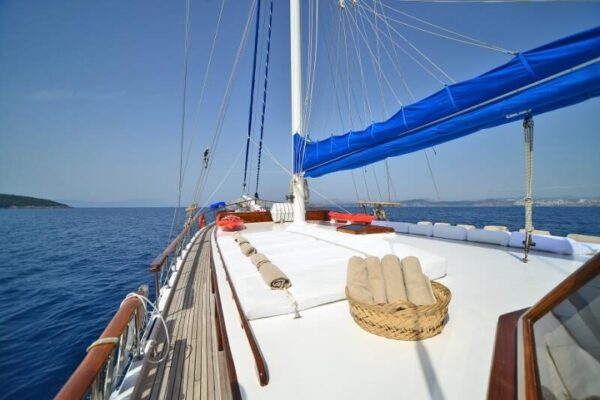 30 Meter, 6 Cabin Gulet for Rent in Bodrum