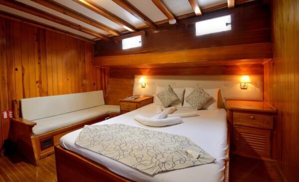 30 Meter, 6 Cabin Gulet for Rent in Bodrum