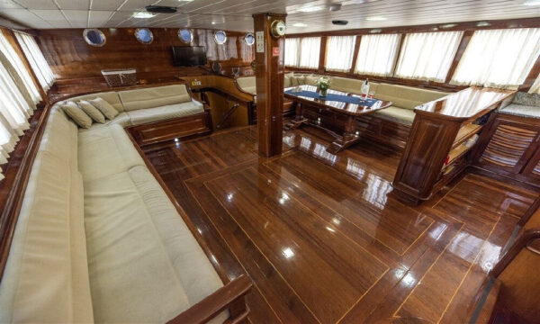 30 Meters, 6 Cabins, 12 People Gulet Charter in Fethiye