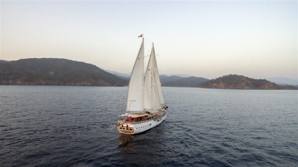 30 Meters, 6 Cabins, 12 People Gulet Charter in Fethiye