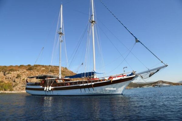 30-meter, 7-cabin gulet for rent in Bodrum.