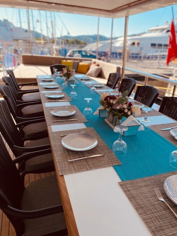 31 Metre 20 Kişi Fethiye Kiralık Gulet