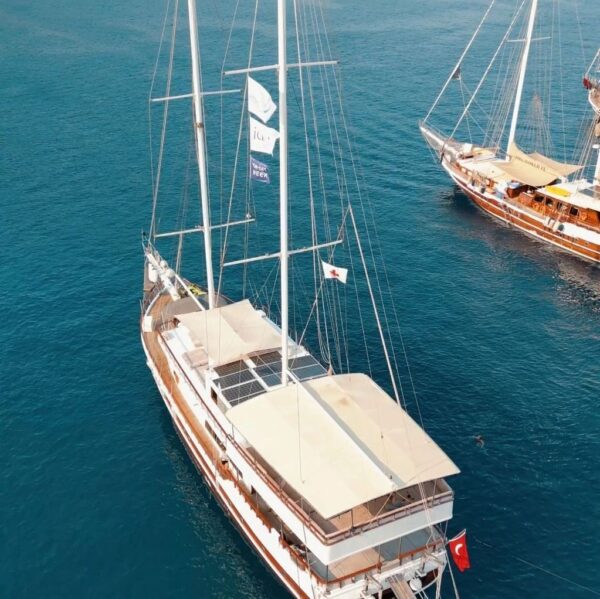 32-meter Deluxe Gulet for Rent in Bodrum for 24 People