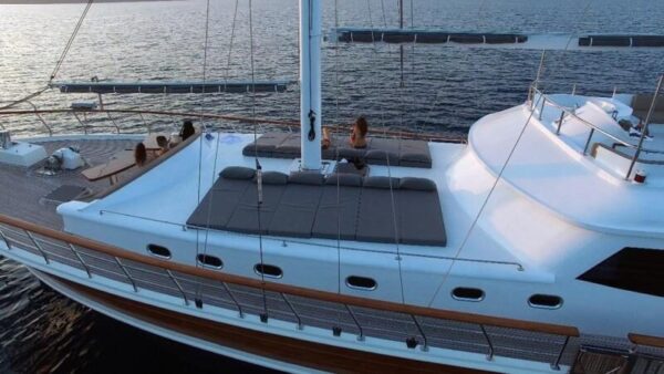 34-meter Deluxe Gulet for Rent, 12 People, Bozburun