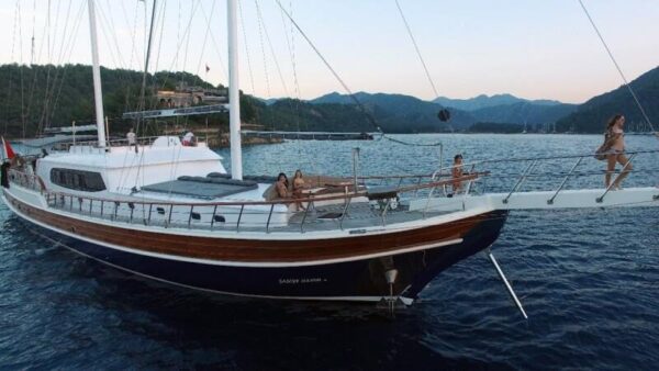 34-meter Deluxe Gulet for Rent, 12 People, Bozburun