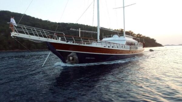 34-meter Deluxe Gulet for Rent, 12 People, Bozburun
