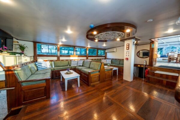 39 Metre 22 Kişi Fethiye Kiralık Delux Gulet