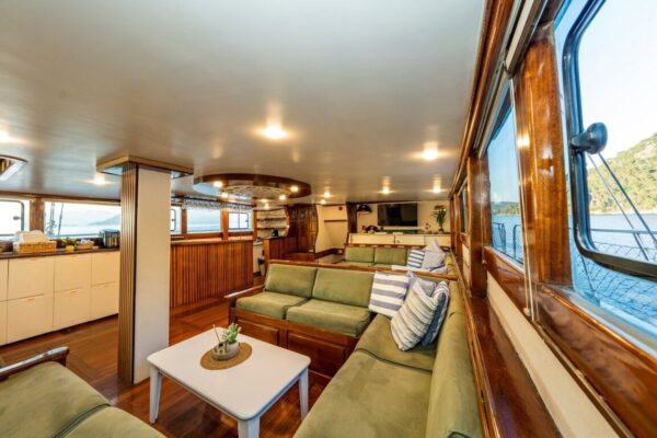 39 Metre 22 Kişi Fethiye Kiralık Delux Gulet