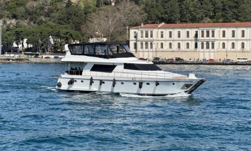 İstanbul 36 Kişi Kiralık Motoryat