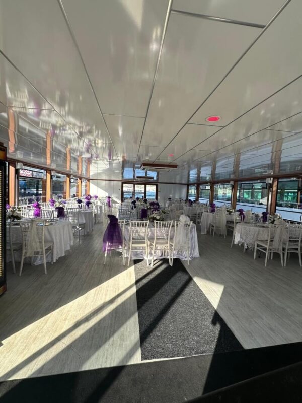 İstanbul Boğazında 24 Metre 150 Kişi Kiralık Davet Gemisi