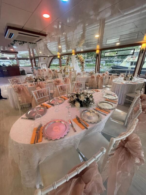 İstanbul Boğazında 24 Metre 150 Kişi Kiralık Davet Gemisi