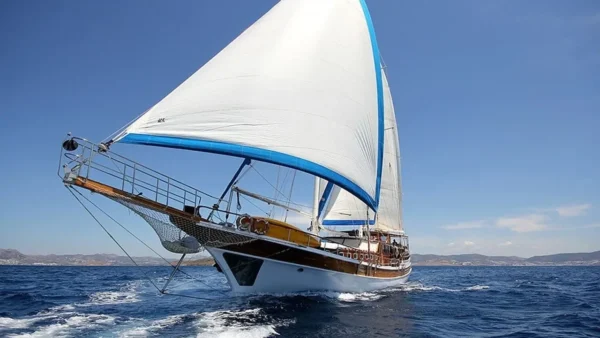 01-b8009m-sultan-a-bodrum-maviyolculuk 28 metre 8 kabin Bodrum gulet kiralama