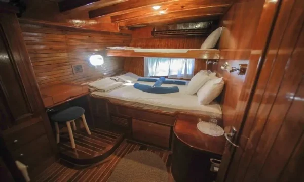 12-b8009m-sultan-a-maviyolculuk-kıç-kabin 28 metre 8 Kabin Bodrum Kiralık Lüks Gulet