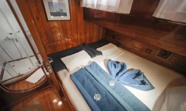 15-b8009m-sultan-a-maviyolculuk-gökova-tekne-kiralama 28 metre 8 Kabin Bodrum Kiralık Lüks Gulet