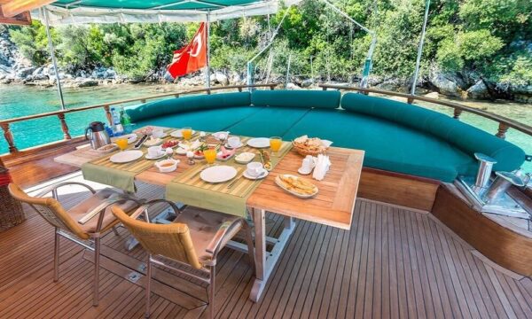 19 metre 3 kabin Marmaris Kiralık Gulet