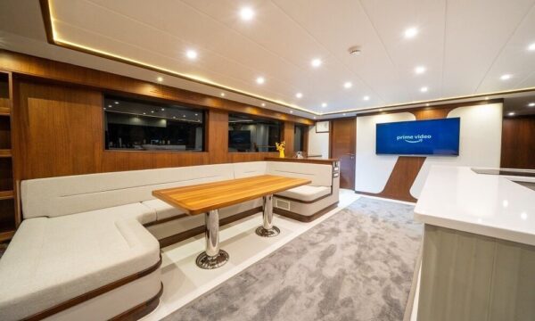 23 metre 9 kişi Fethiye Trawler Yat Kiralama-23 Fethiye ve Göcek’te Lüksün Adresi: 23 Metre Kiralık Trawler (9 Kişilik)