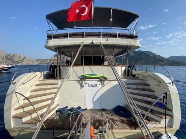 24 metre 12 kişi Bozburun Trawler Yat Kiralama3 Bozburun’da 2025 Yapımı Lüks: 24 Metre Trawler Kiralama