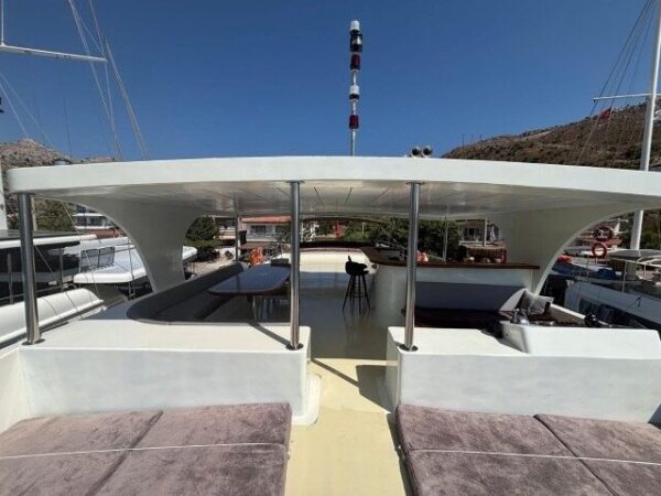 24 metre 12 kişi Bozburun Trawler Yat Kiralama4 Bozburun’da 2025 Yapımı Lüks: 24 Metre Trawler Kiralama