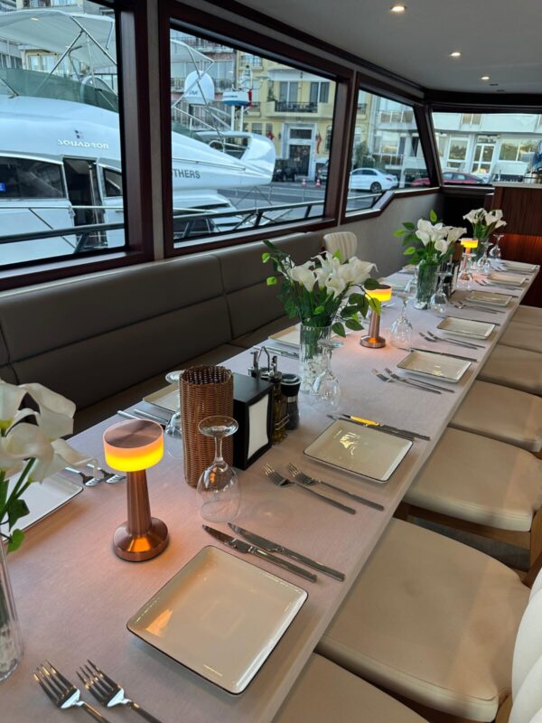 25 meters 70 people Istanbul Bosphorus Tour Boat for Rent (10) 25-meter, 70-person capacity Istanbul Bosphorus Tourist Boat for Rent