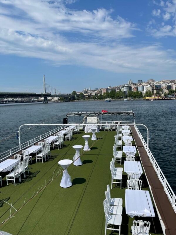 36-meter, 220-person capacity dinner cruise ship for the Bosphorus