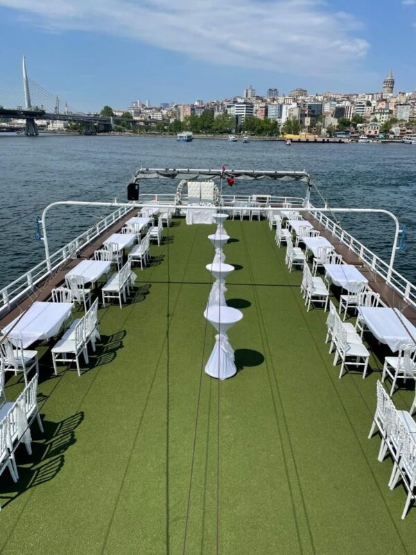 36-meter, 220-person capacity dinner cruise ship for the Bosphorus