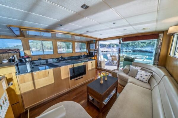 Bodrum'un Favorisi: 20 metre 4 kabin Trawler