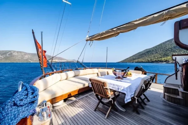 23 metre 5 kabin Bodrum Ekonomik Tekne Kiralama