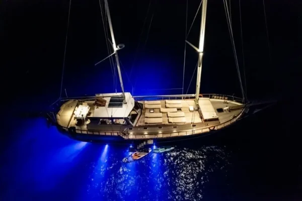 23 metre 5 kabin Bodrum Ekonomik Tekne Kiralama