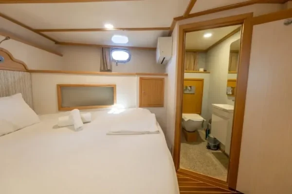 24 metre 5 Kabin Bodrum Mavi Yolculuk Teknesi